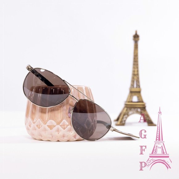 Foster Grant Accessories - Foster Grant Aviator Silver Frame Sunglasses